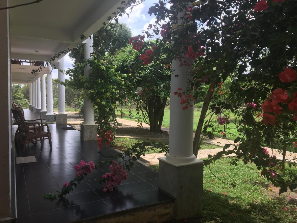 Goddess Garden Sigiriya Hotel Exterior foto